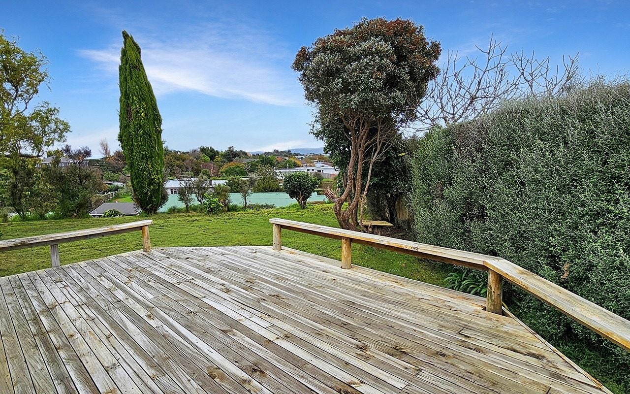 57 Kiwi Road, Raumati Beach, Paraparaumu - Carousel 1