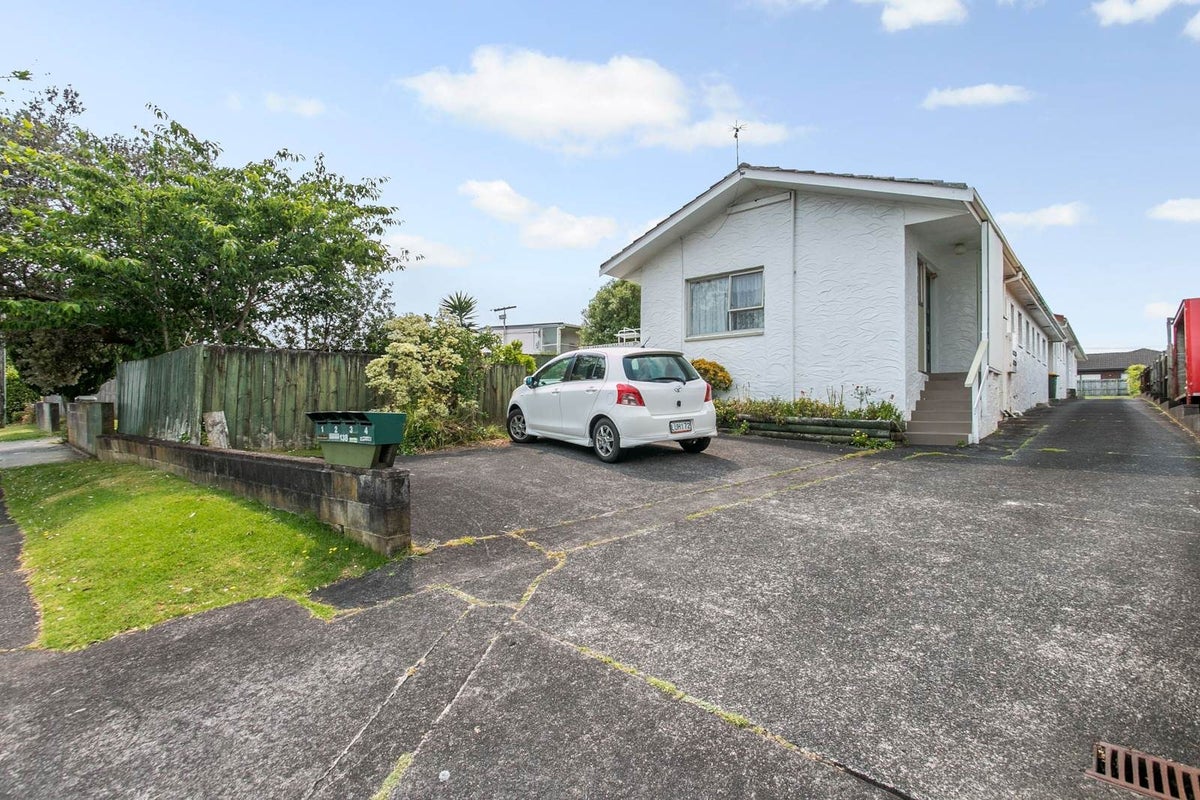 2/138 Hutchinson Avenue, New Lynn, Auckland - Carousel 10