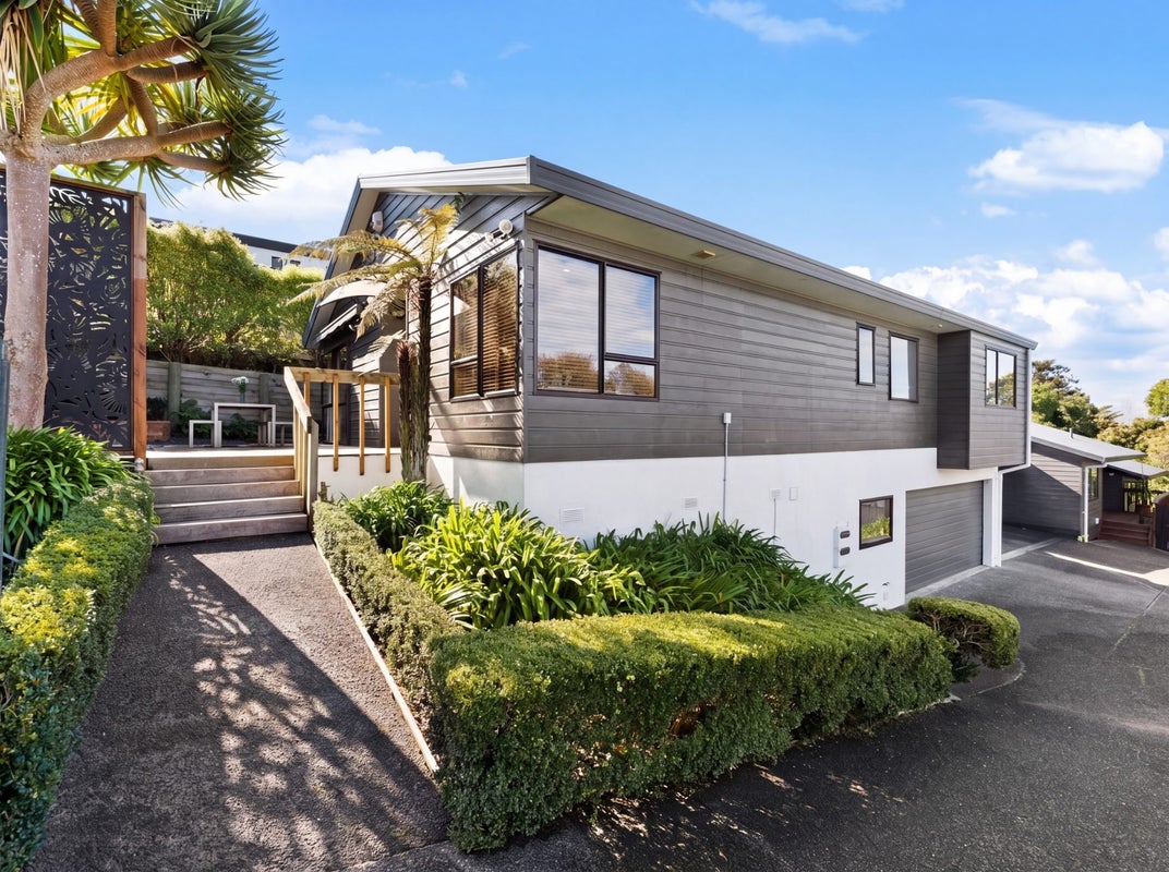 2/16 Pleasant Road, Glen Eden, Auckland - Carousel 1