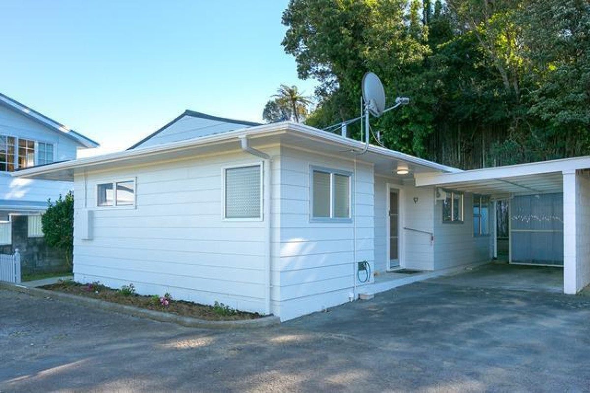 6/44 Blagdon Road, Blagdon, New Plymouth - Carousel 1