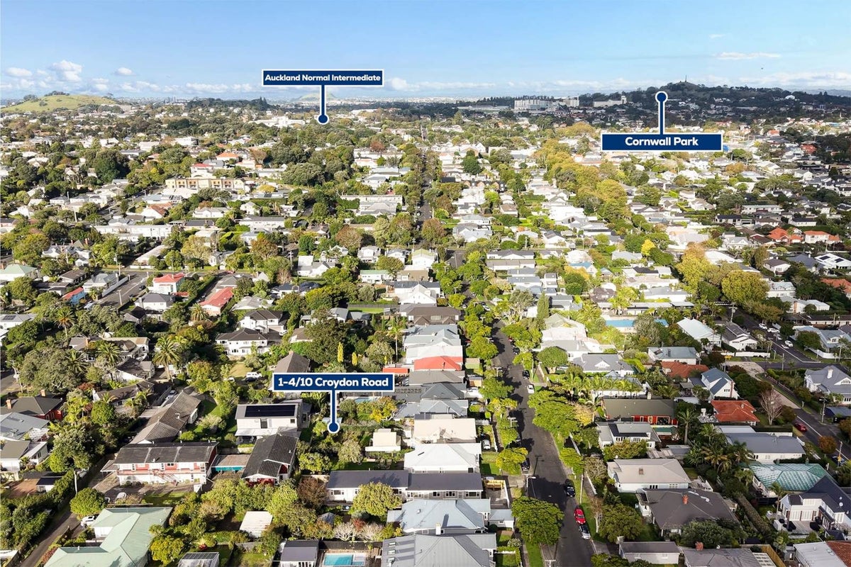 10B Croydon Road, New Lynn, Auckland - Carousel 37