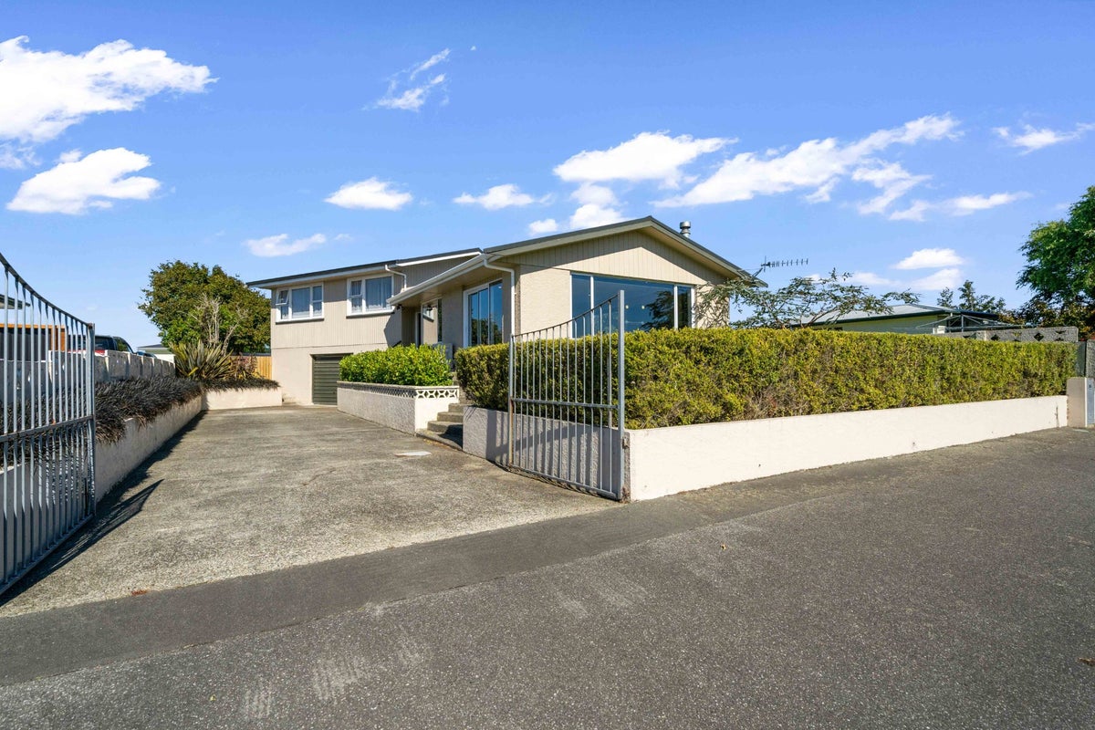 9 Glenalmond Crescent, Rockdale, Invercargill - Carousel 1