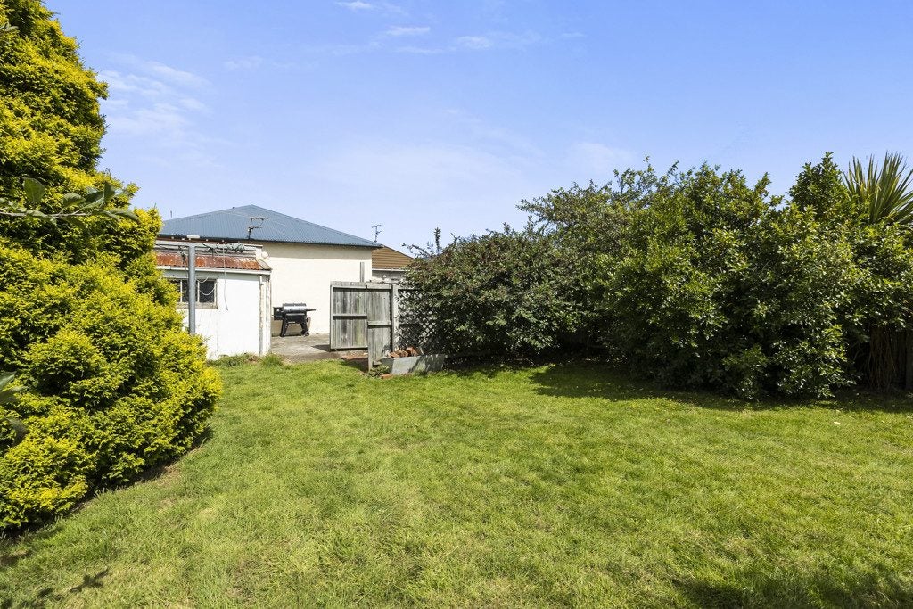 12 Hargest Crescent, Saint Kilda, Dunedin - Carousel 2