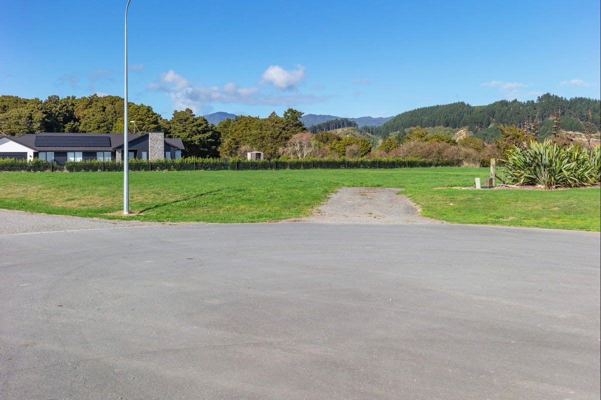 59 Ohau Gravels Way, Ohau, Ohau - Carousel 5