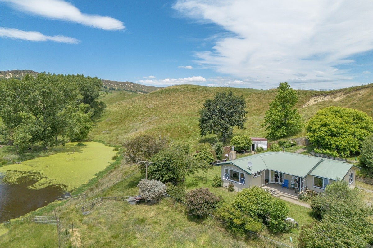 350 St Lawrence Road, Otane - Carousel 1