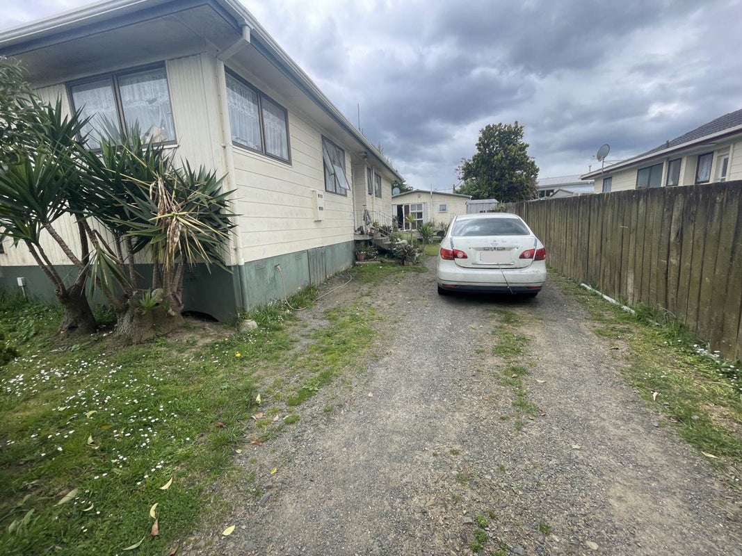 82 Hyperion Drive, Randwick Park, Auckland - Carousel 4