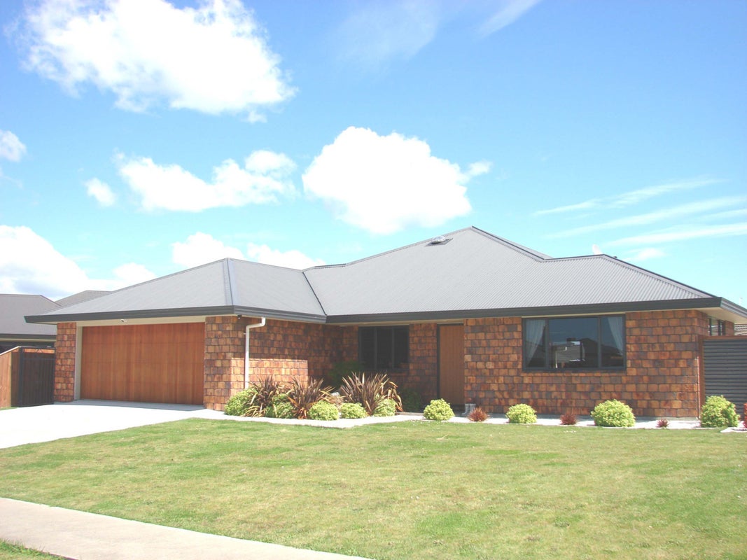 3 Sorrento Place, Kelvin Grove, Palmerston North - Carousel 1