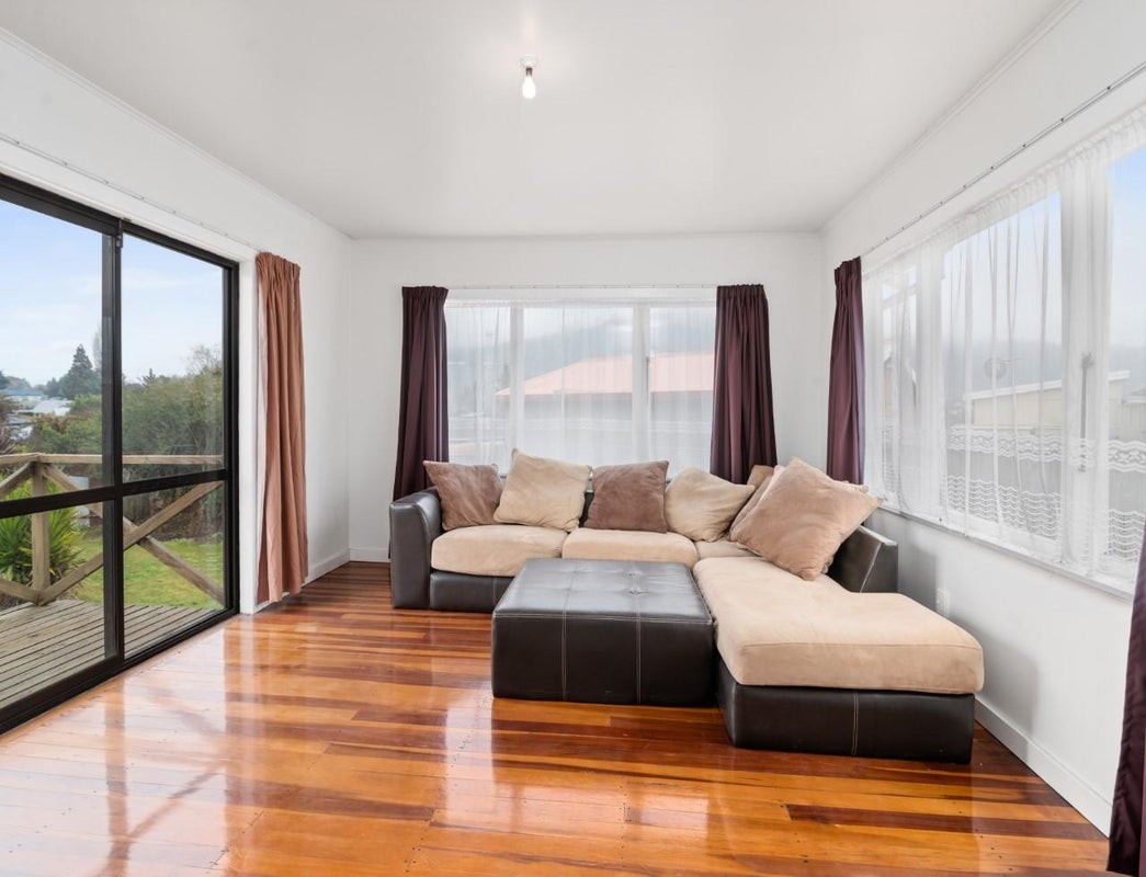 18 Steeles Lane, Western Heights, Rotorua - Carousel 2