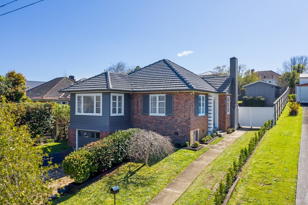 18 Harapaki Road, Meadowbank, Auckland - Carousel 1