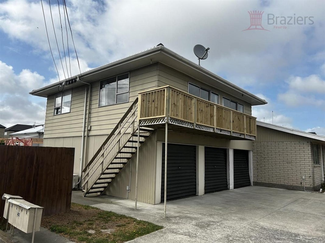 1 King Edward Street, Lansdowne, Masterton - Carousel 1