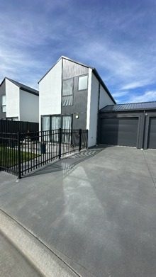 4 Wheatsheaf Lane, Heathcote Valley, Christchurch - Carousel 1