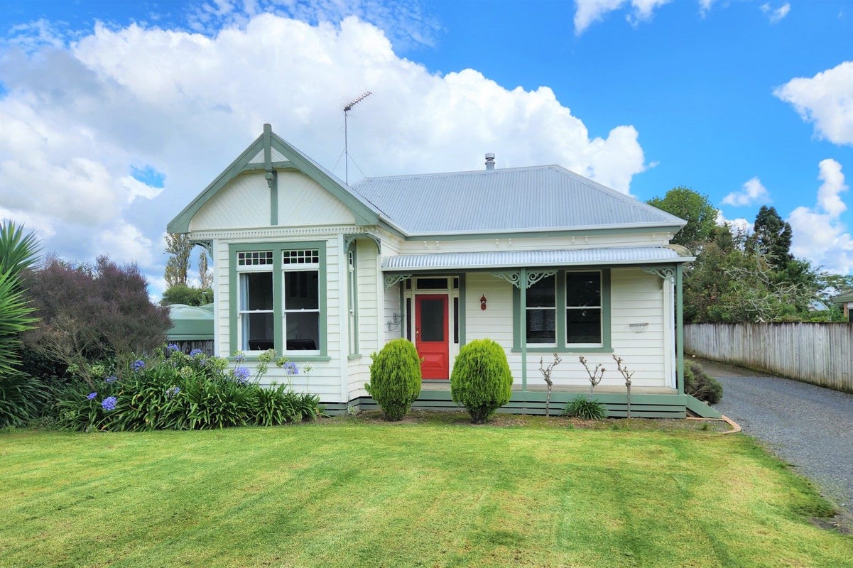 41 School Road, Whatawhata - Carousel 1