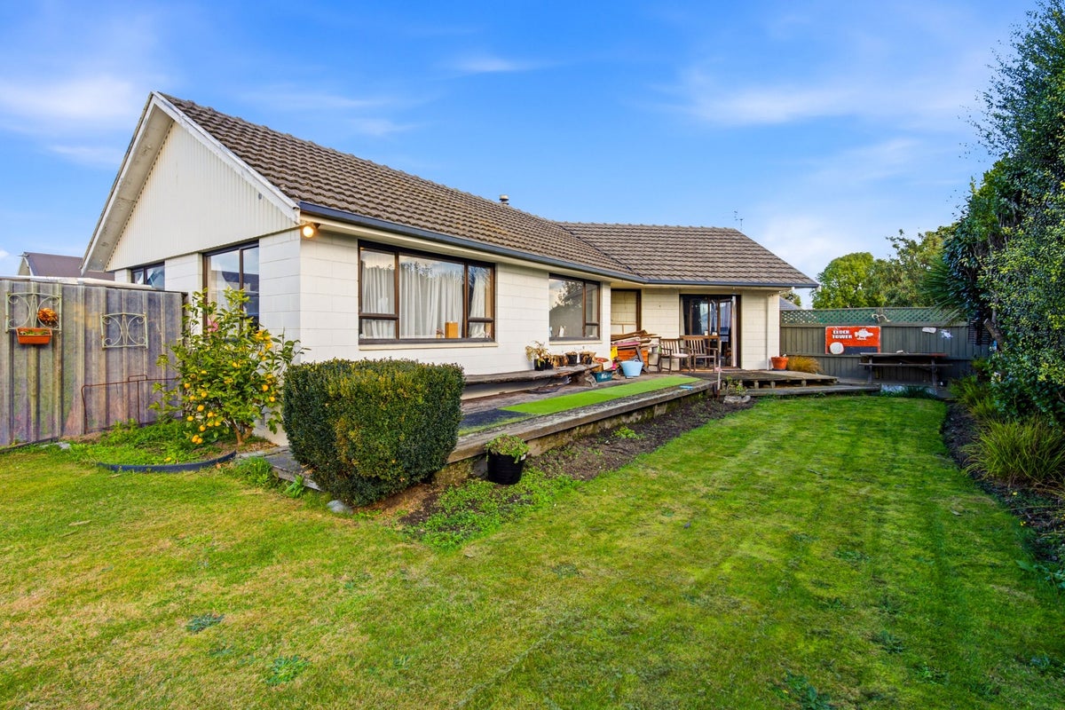 97 Oakhampton Street, Hornby, Christchurch - Carousel 1