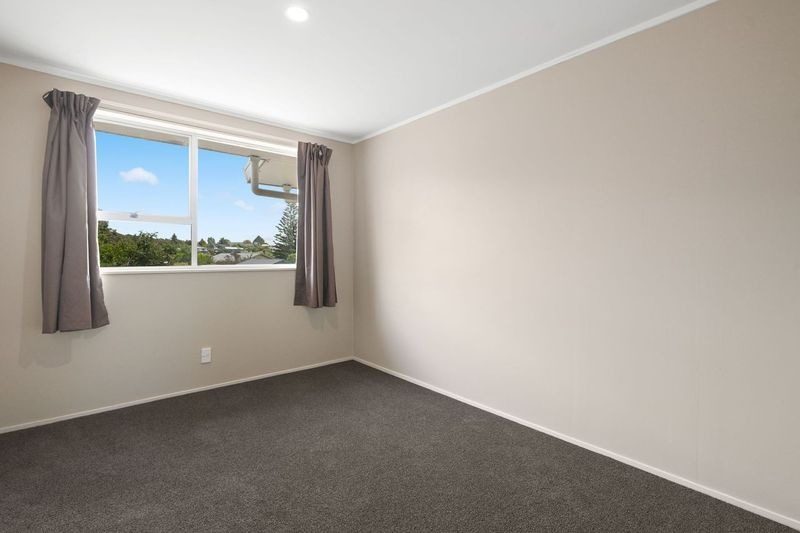 59 Amanda Avenue, Dinsdale, Hamilton - Carousel 9
