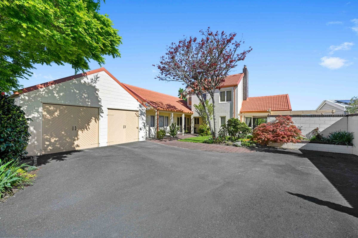 16 Silva Crescent, Riverlea, Hamilton - Carousel 1