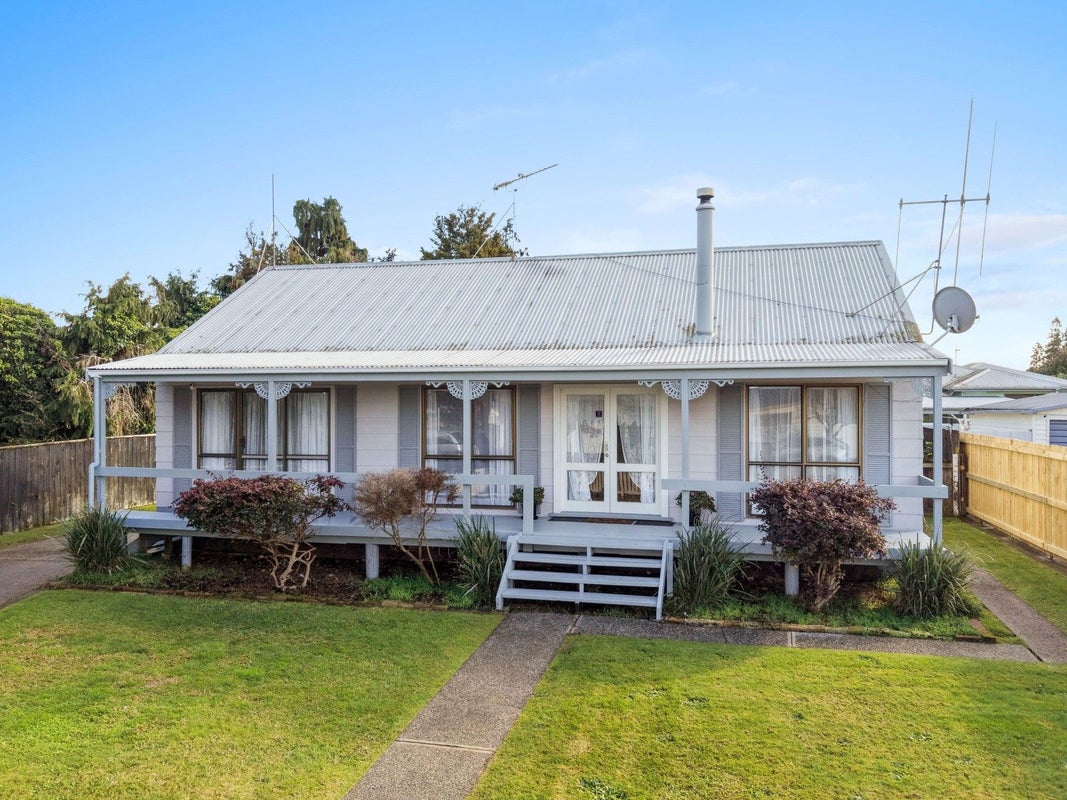 1 Coventry Road, Melville, Hamilton, Waikato - Carousel 2