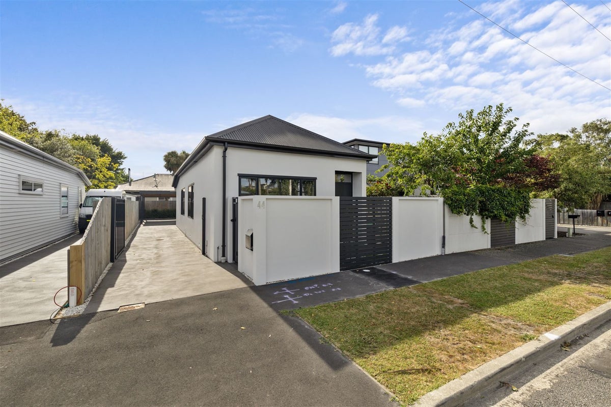 44 Hutcheson Street, Sydenham, Christchurch - Carousel 15