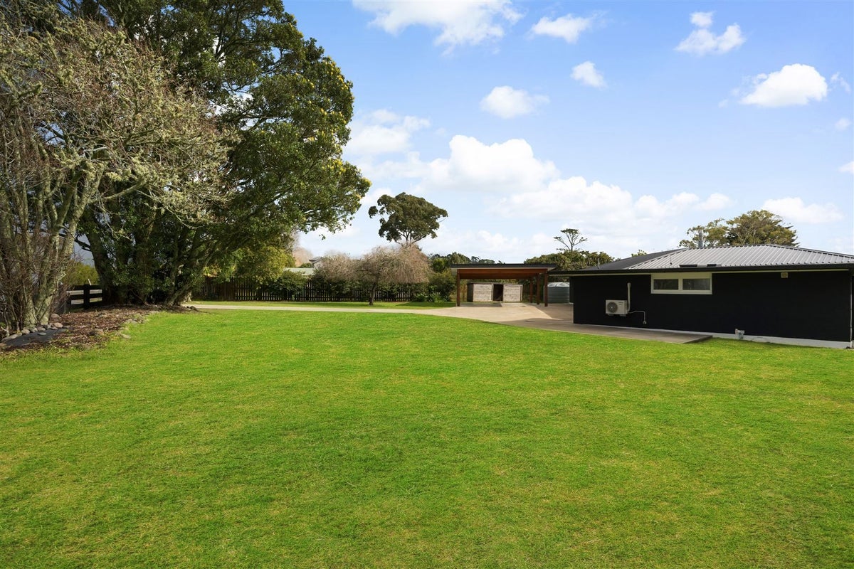 72 Hanham Road, Kumeu - Carousel 24