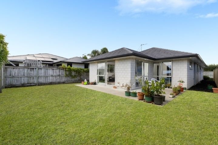 19E Rewarewa Place, Matua, Tauranga - Carousel 2