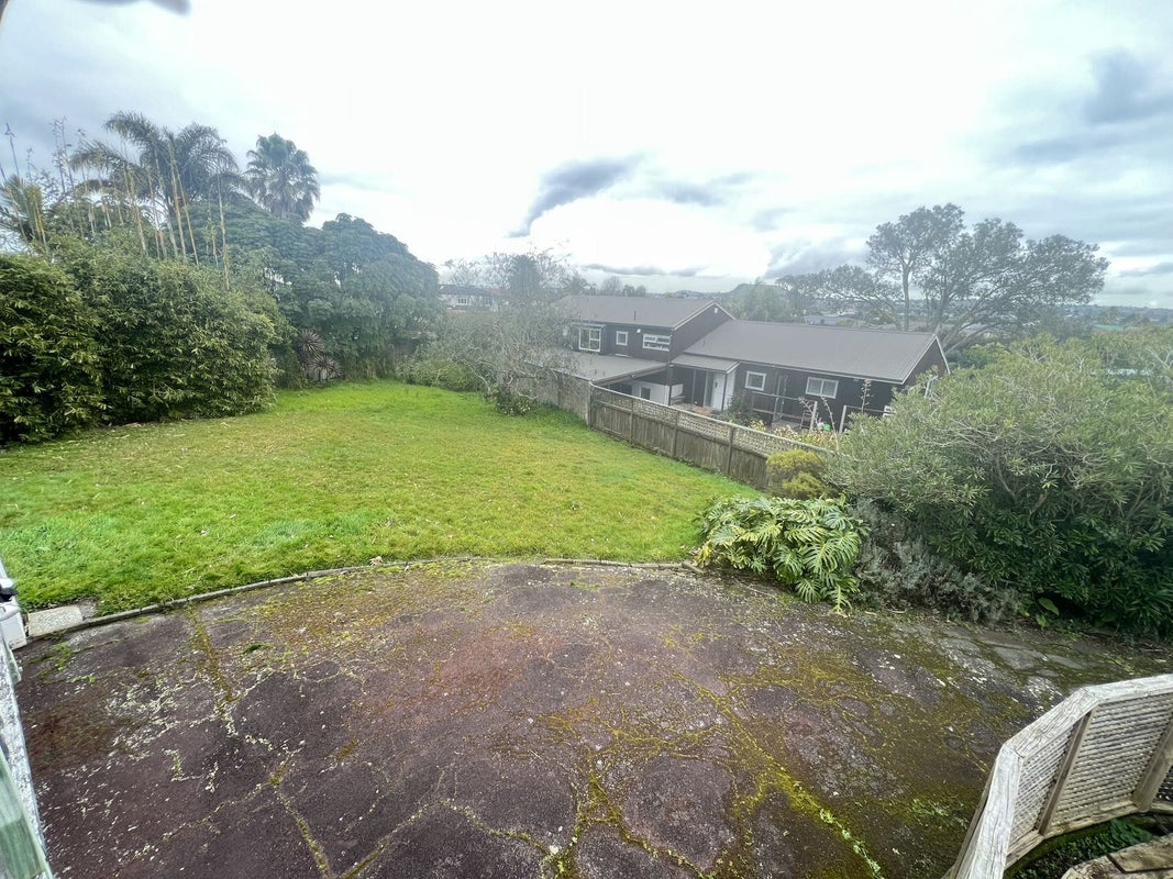20 Sunnyhill Crescent, Sunnyhills, Auckland - Carousel 20