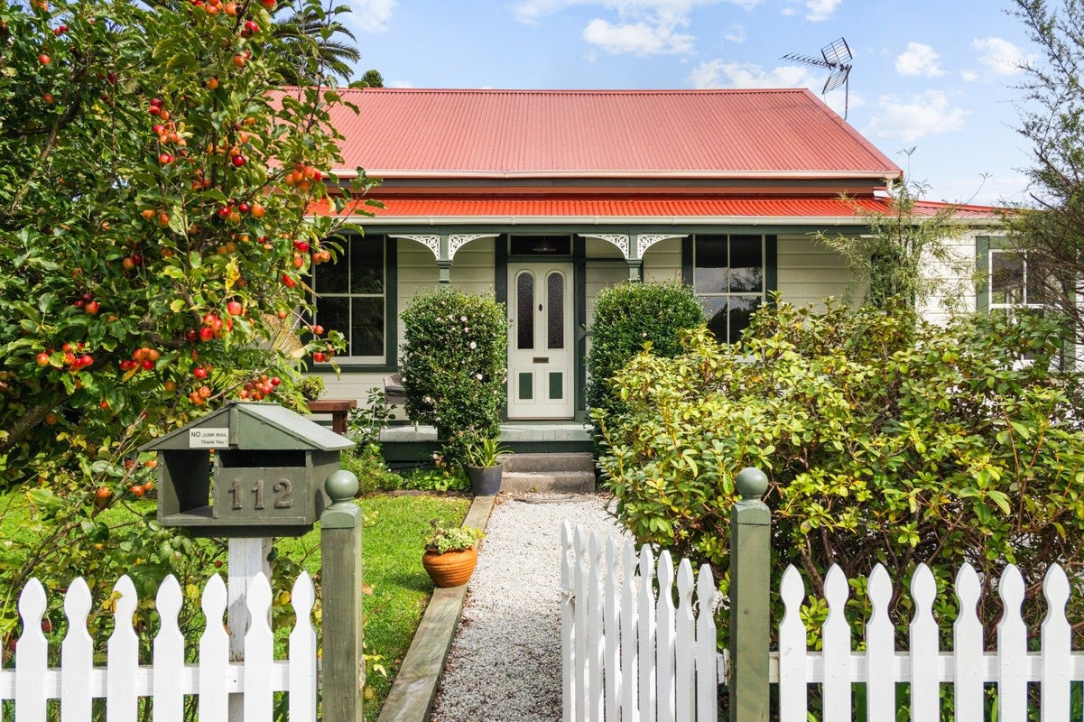 112 Clifford Street, Whataupoko, Gisborne - Carousel 1