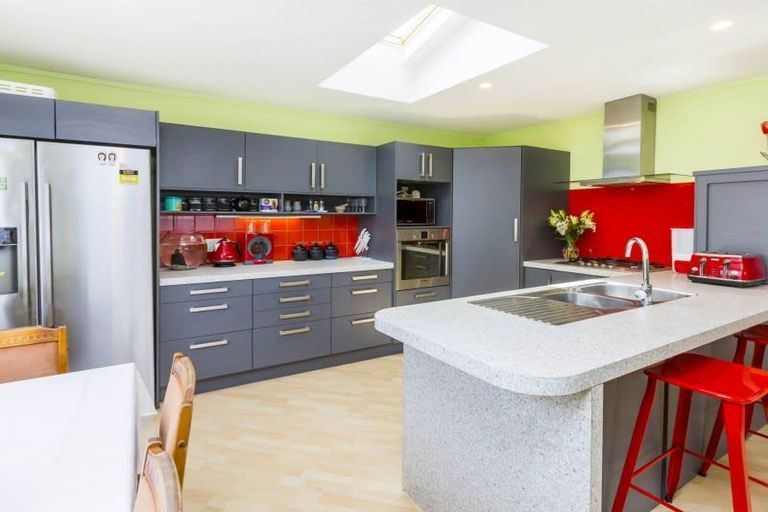 398B Fergusson Drive, Heretaunga, Upper Hutt - Carousel 1