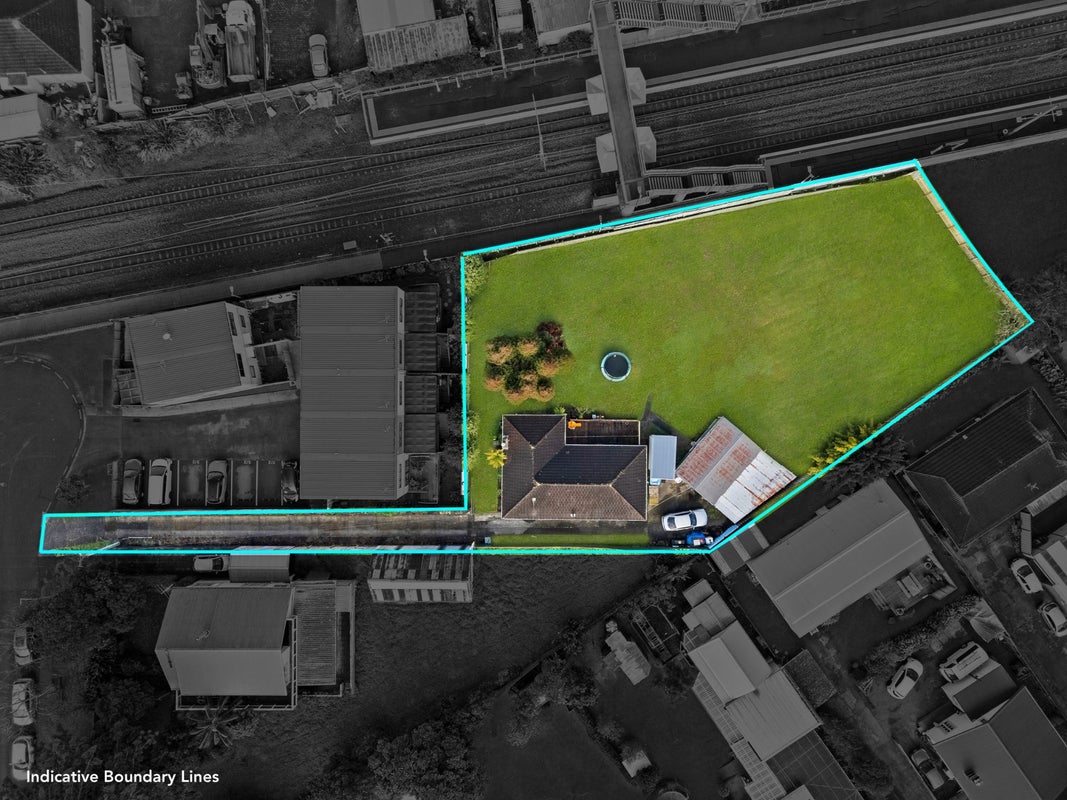 2A Brandon Road, Glen Eden, Waitakere - Carousel 1