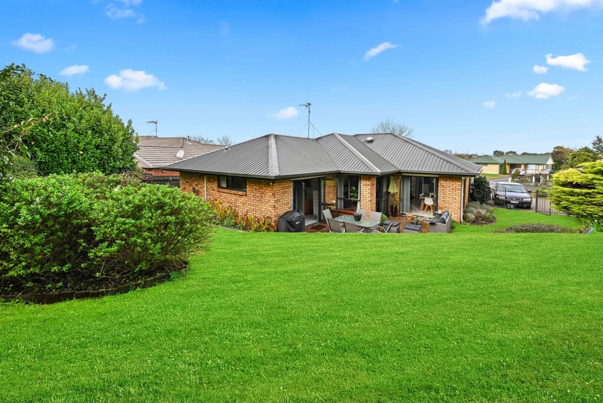 17 Cashmere Place, Flagstaff, Hamilton - Carousel 2