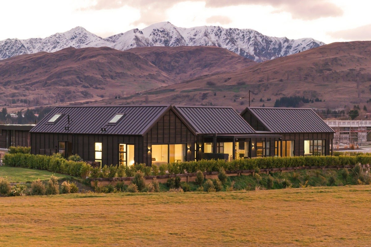 15 Kawarau Heights Boulevard, Lake Hayes, Queenstown - Carousel 2