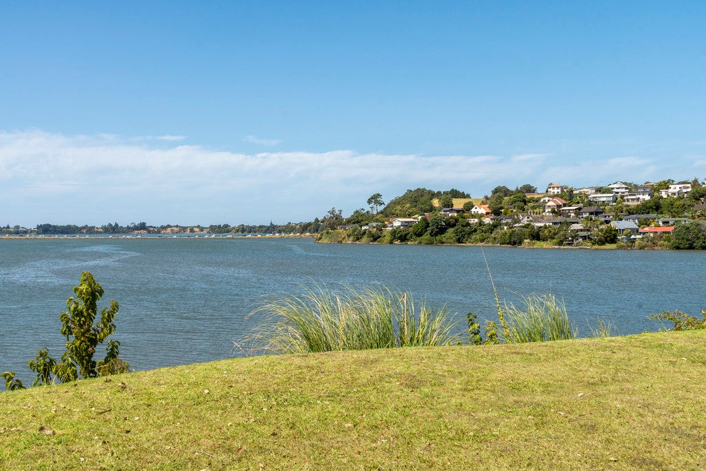 127 College Place, Poike, Tauranga - Carousel 15