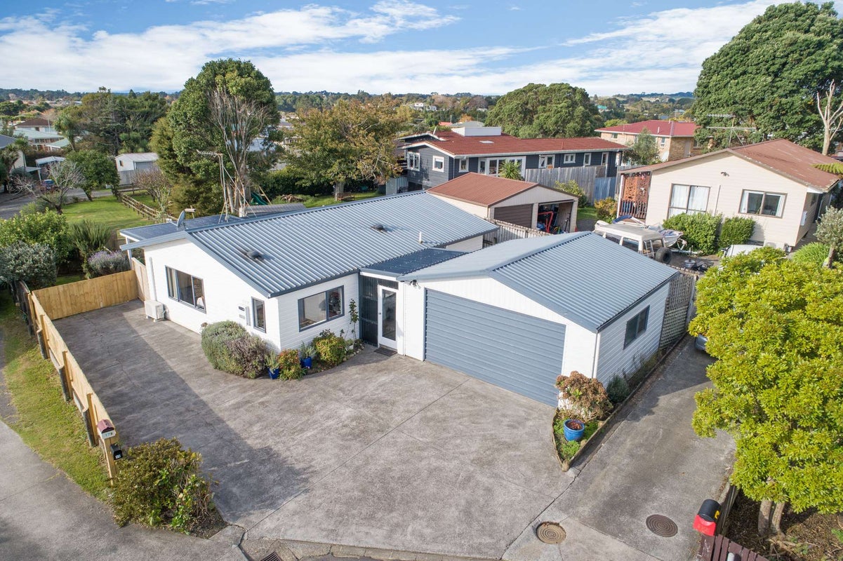 15 Churchill Terrace, Waiuku, Waiuku - Carousel 1
