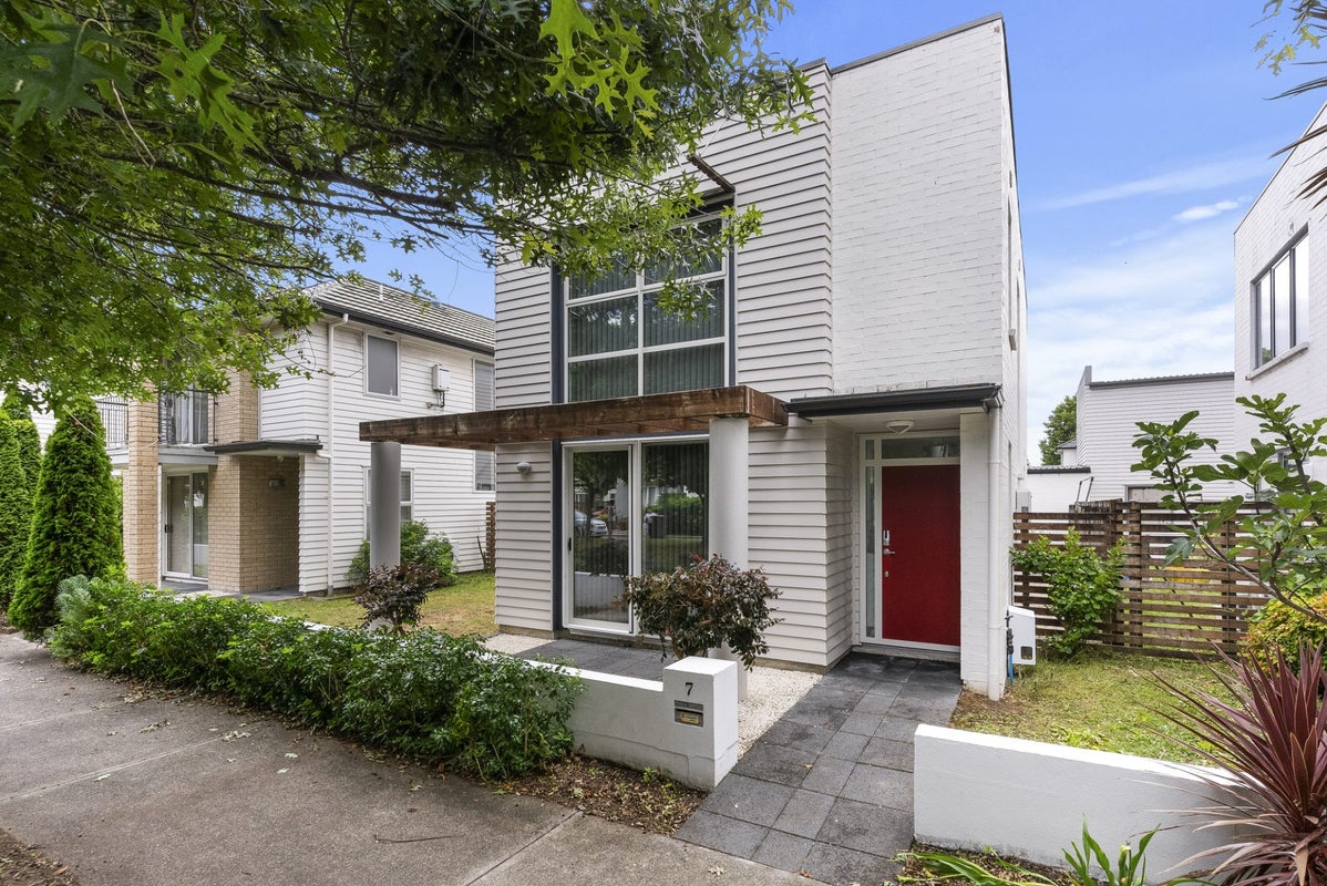 7 McGinty Street, Takanini, Auckland - Carousel 1