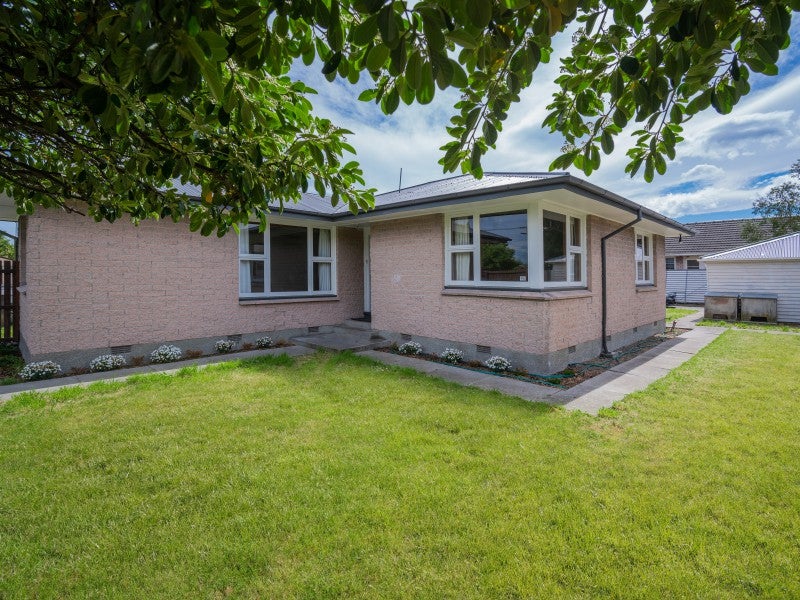 20 Reynolds Avenue, Bishopdale, Christchurch - Carousel 1