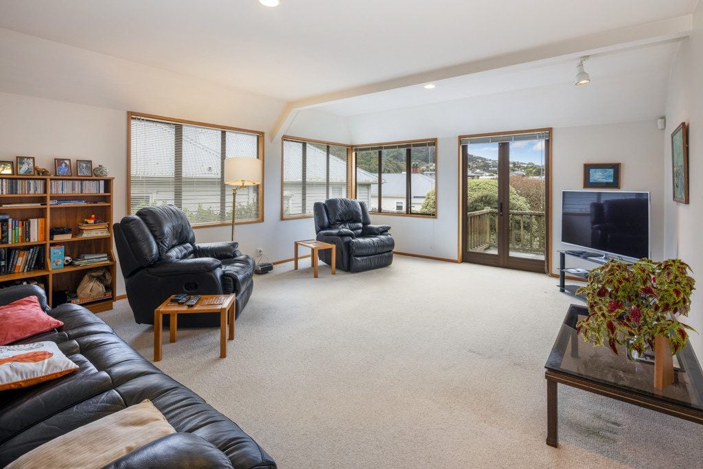 5 Mysore Street, Khandallah, Wellington - Carousel 2
