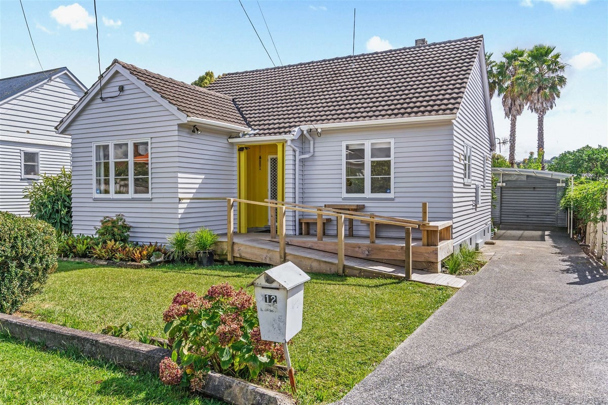 12 Churchill Street, Kensington, Whangarei - Carousel 2