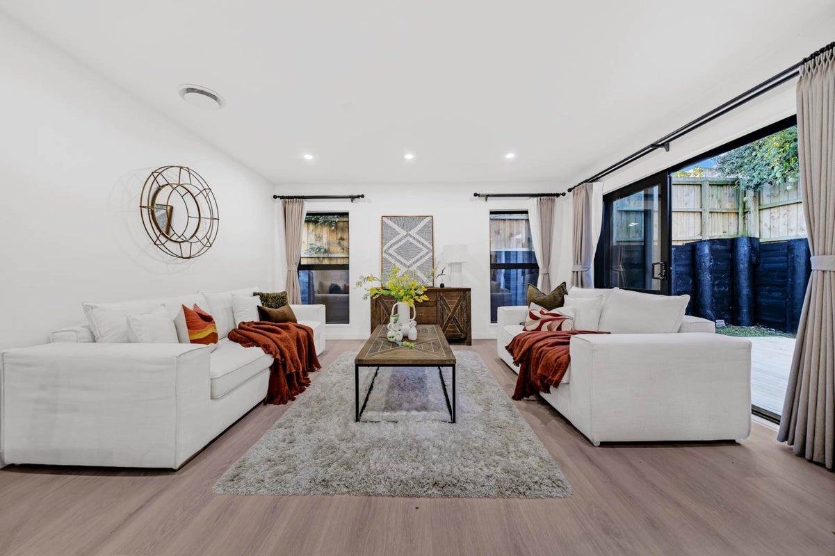 44D White Swan Road, Mount Roskill, Auckland - Carousel 2