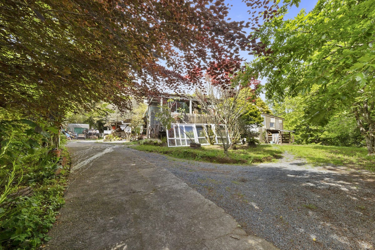 1256 Carrington Road, Hurworth, New Plymouth - Carousel 2