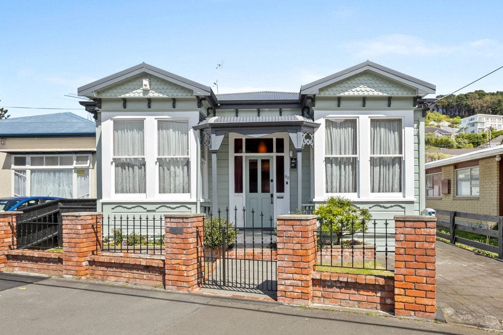 88 Kilbirnie Crescent, Kilbirnie, Wellington - Carousel 1