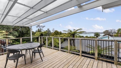 8 Goodall Street, Hillsborough, Auckland - Carousel 1