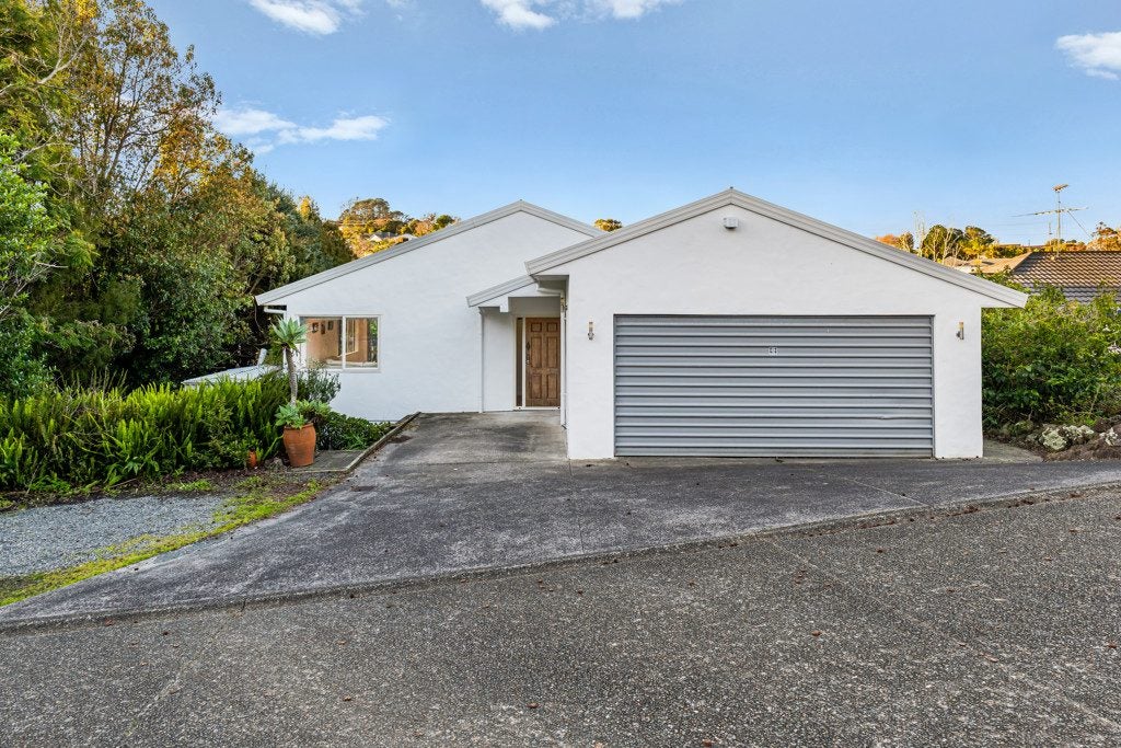 19 Brookvale Park, Stanmore Bay, Whangaparaoa - Carousel 1