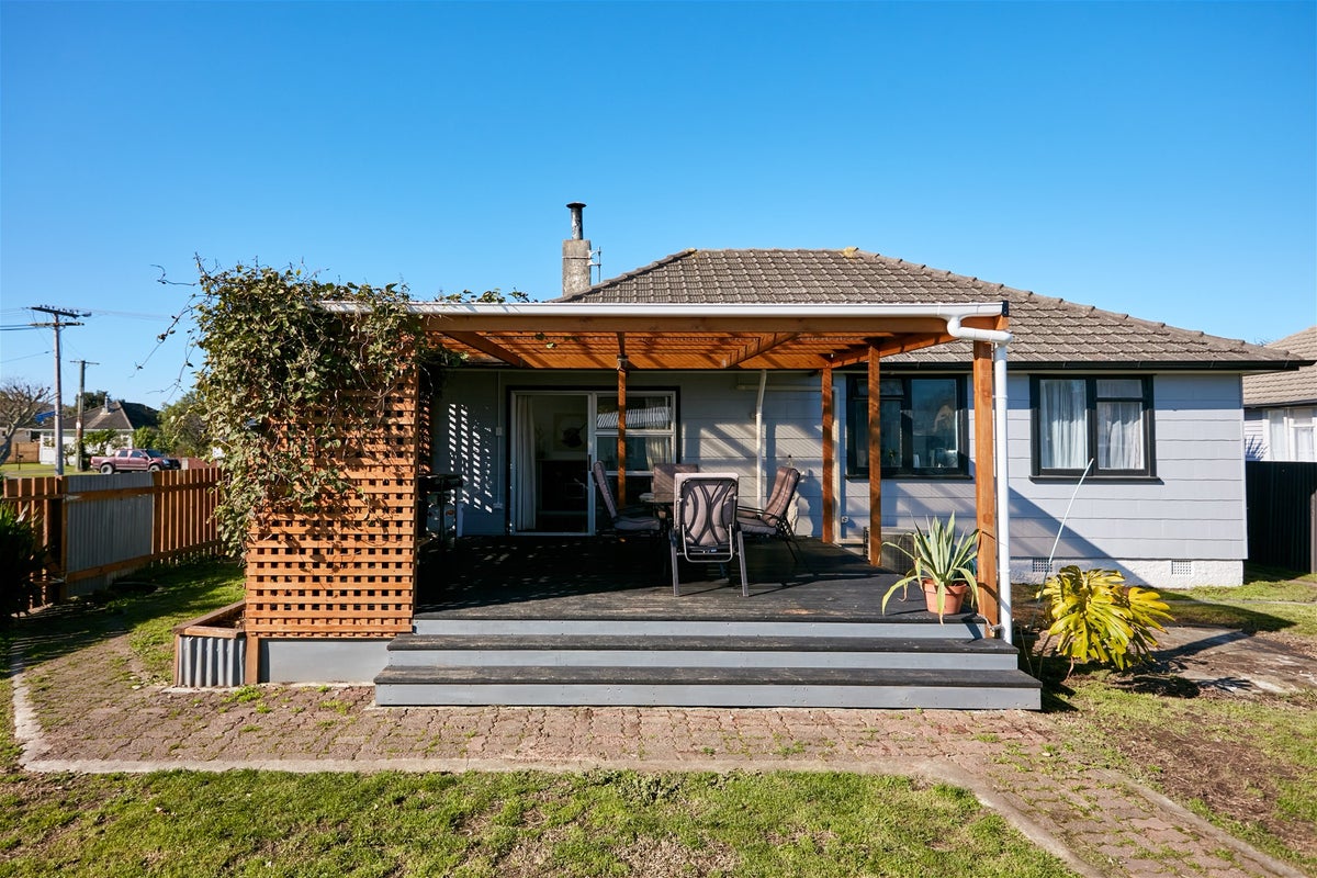 33 Grafton Road, Te Hapara, Gisborne - Carousel 1