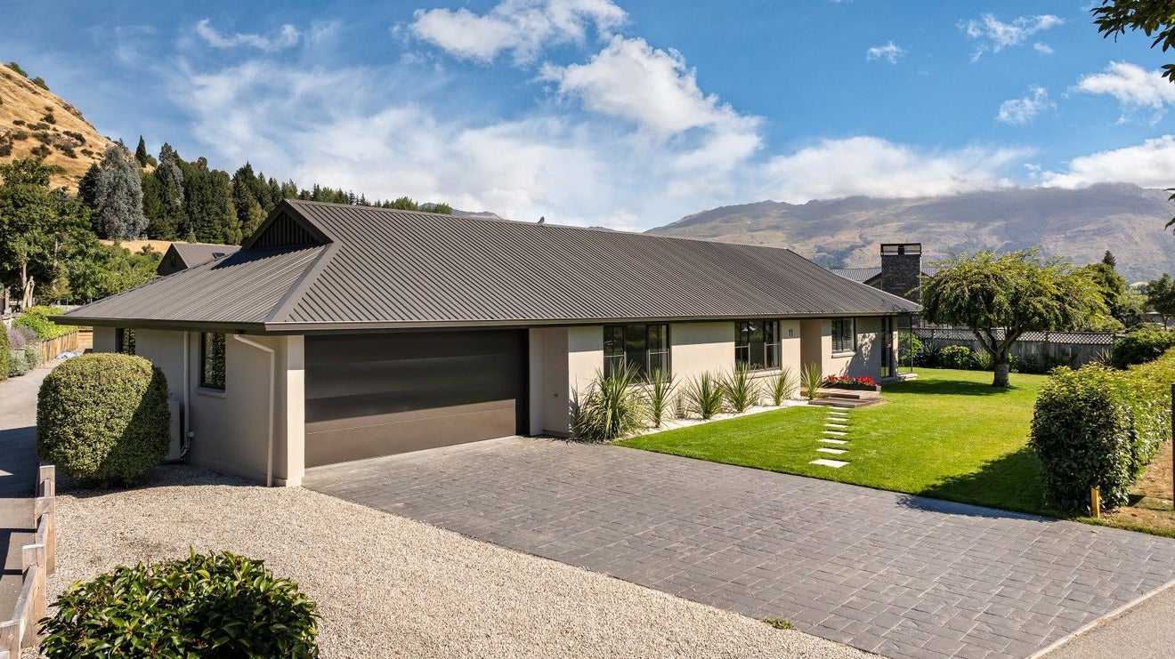 11 Portree Drive, Lower Shotover, Queenstown - Carousel 2