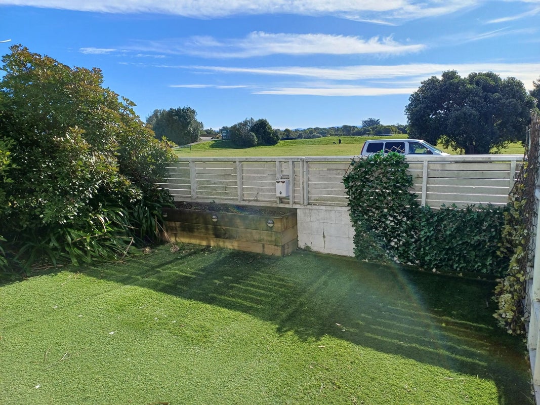 71 Beach Road, Tahunanui, Nelson - Carousel 7