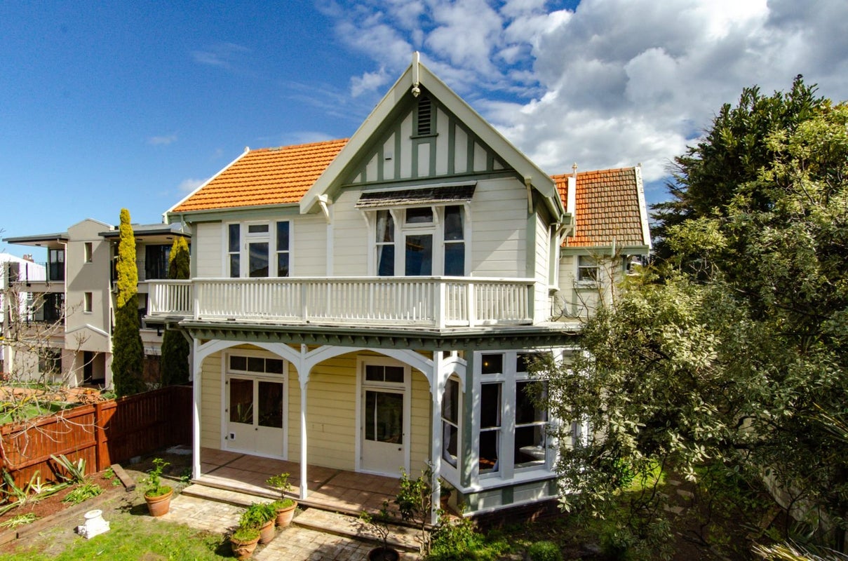 30 Hobson Street, Thorndon, Wellington - Carousel 1