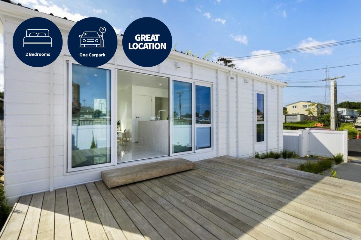 9 Lappington Road, Otara, Auckland - Carousel 1