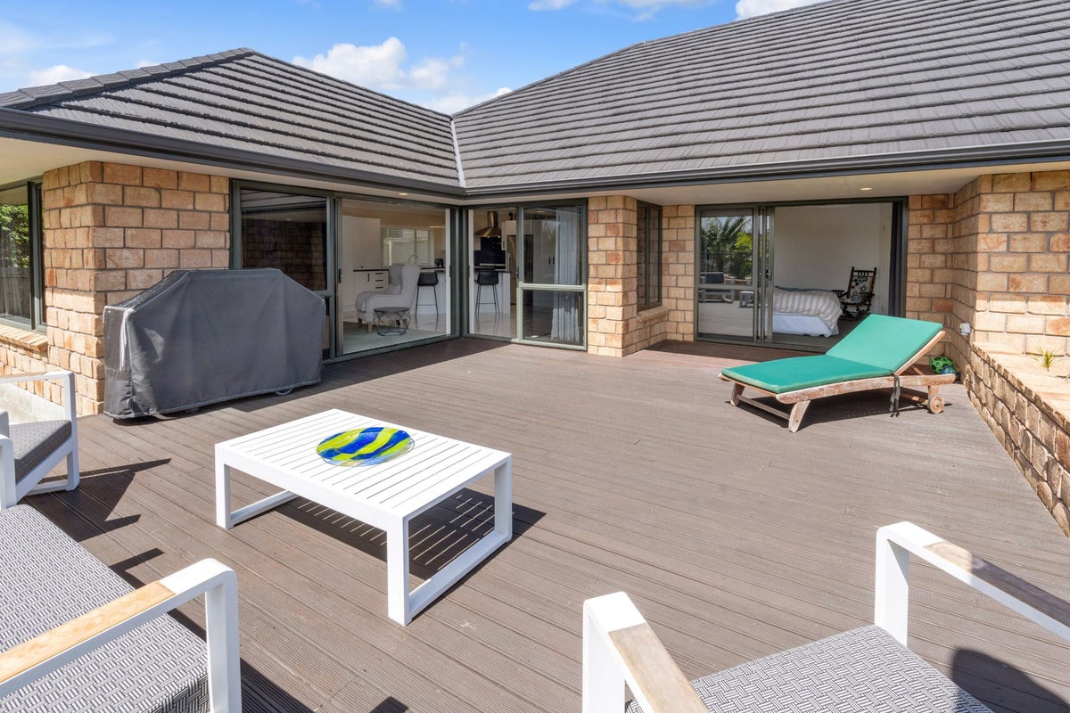 258 Hill Road, The Gardens, Auckland - Carousel 2