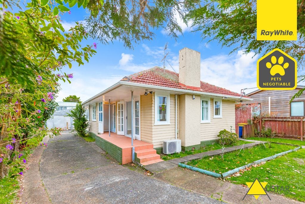 40 Edwards Avenue, Henderson, Auckland - Carousel 2