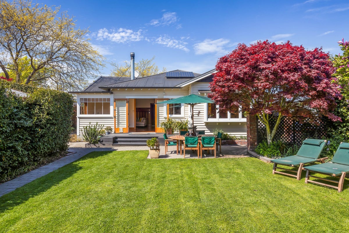 21 Cardiff Avenue, Somerfield, Christchurch - Carousel 2