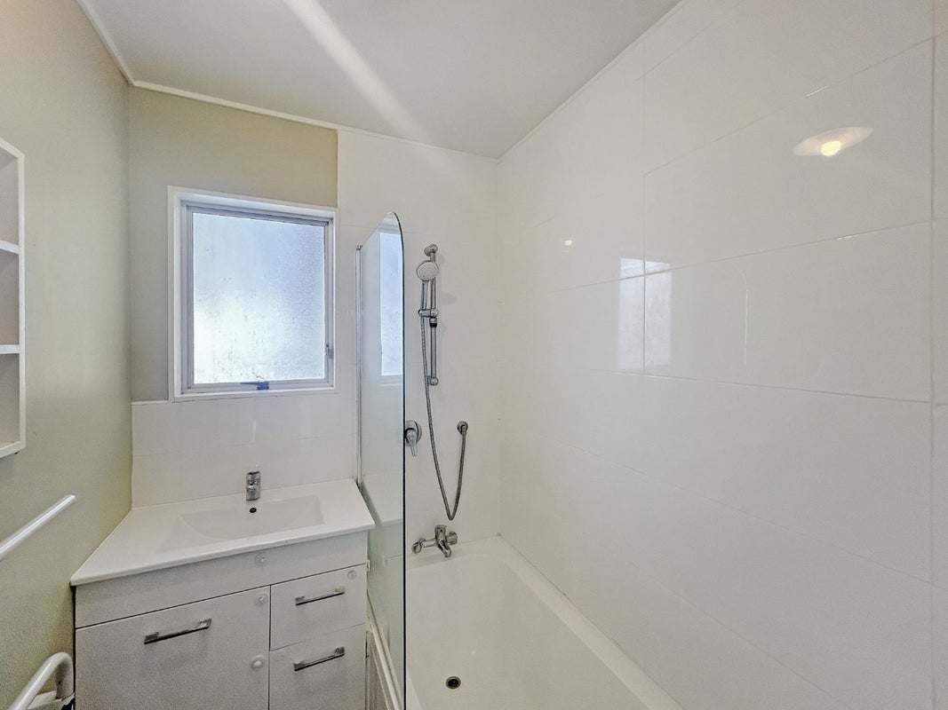 21A Raglan Avenue, Cloverlea, Palmerston North - Carousel 6
