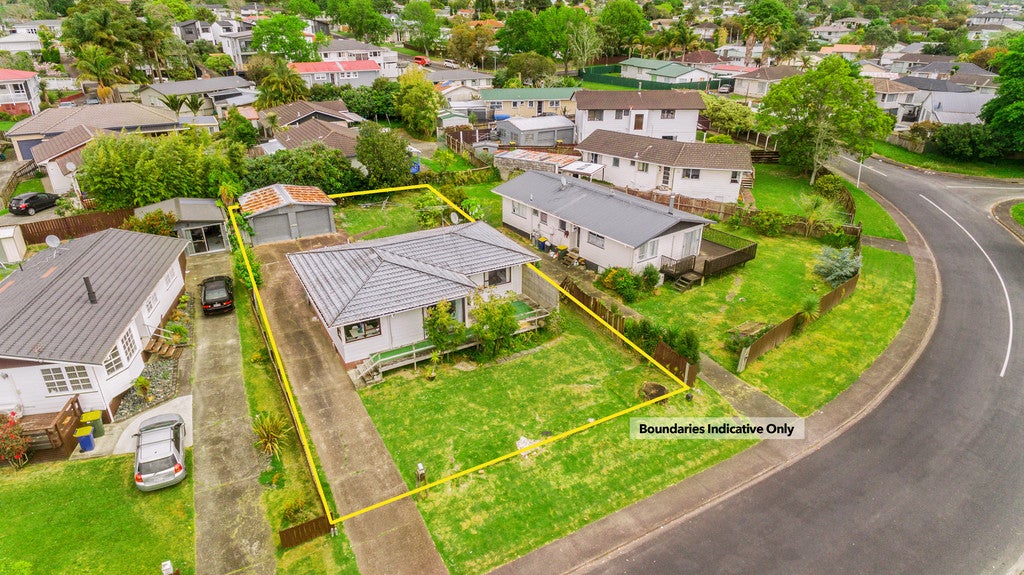 23 Larissa Avenue, Henderson, Auckland - Carousel 1